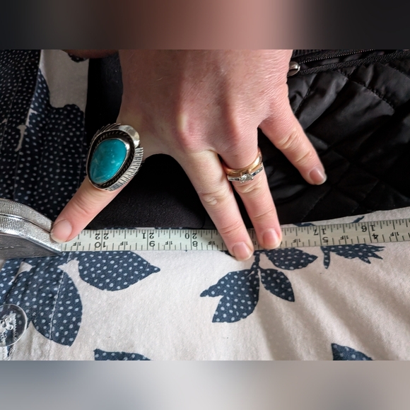 The North Face Black Quilted Bomber Jacket - Picture 4 of 5